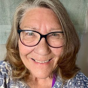 Meet your Posher, Carol